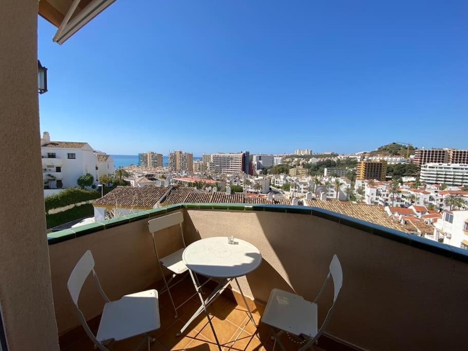 3 Bedroom Penthouse Close By Parque De La Paloma เบนัลมาเดนา ภายนอก รูปภาพ