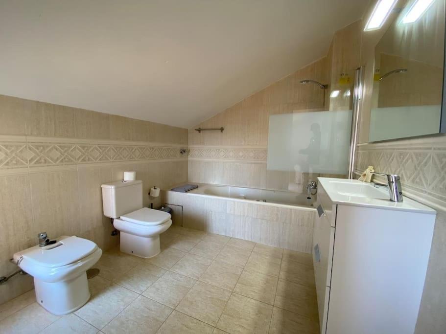 3 Bedroom Penthouse Close By Parque De La Paloma เบนัลมาเดนา ภายนอก รูปภาพ